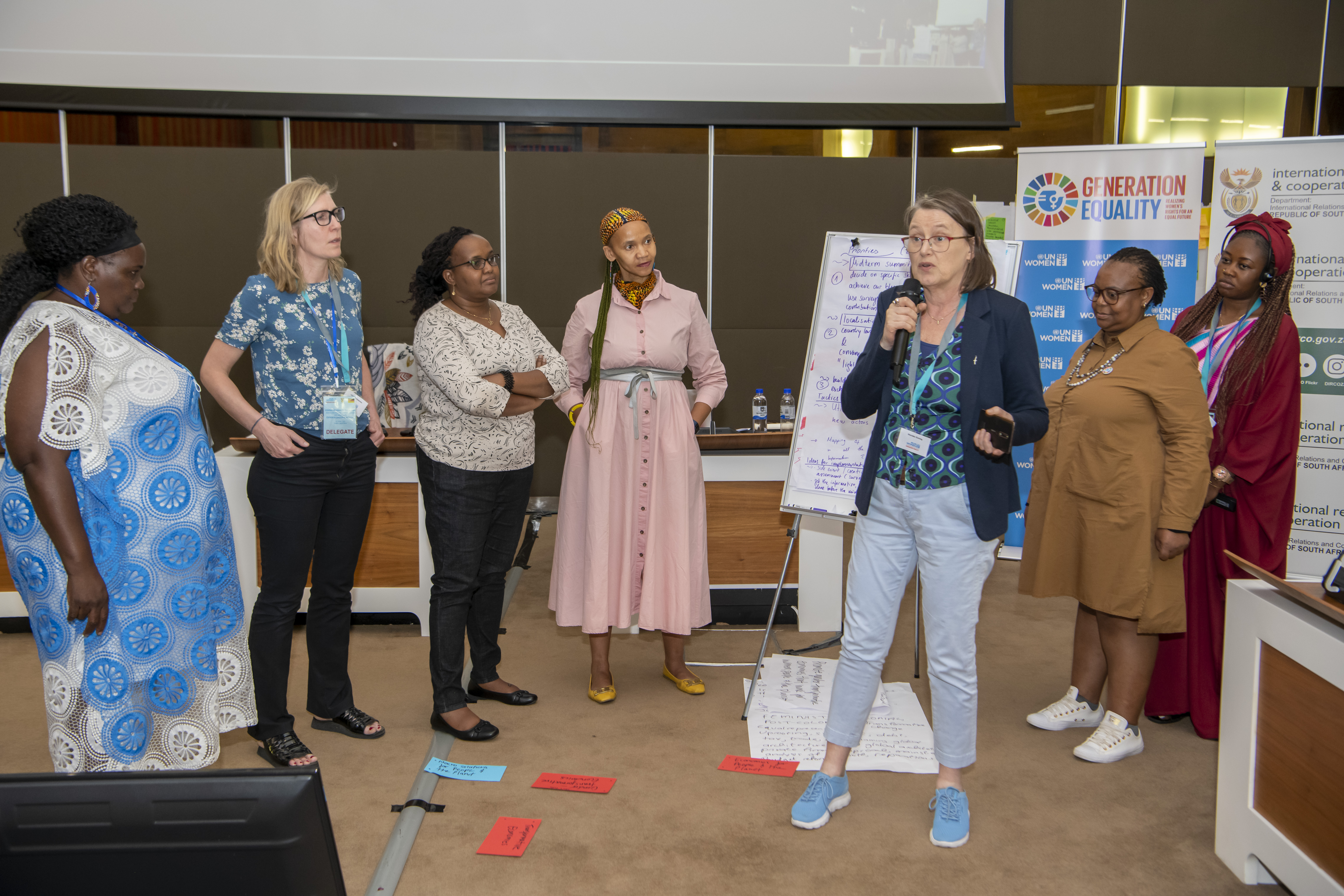  Participants of the Economic Justice Rights Leaders Retreat included participants from governments, the private sector, and civil society organizations from different countries. Photo: UN Women/ Rebecca Hearfield